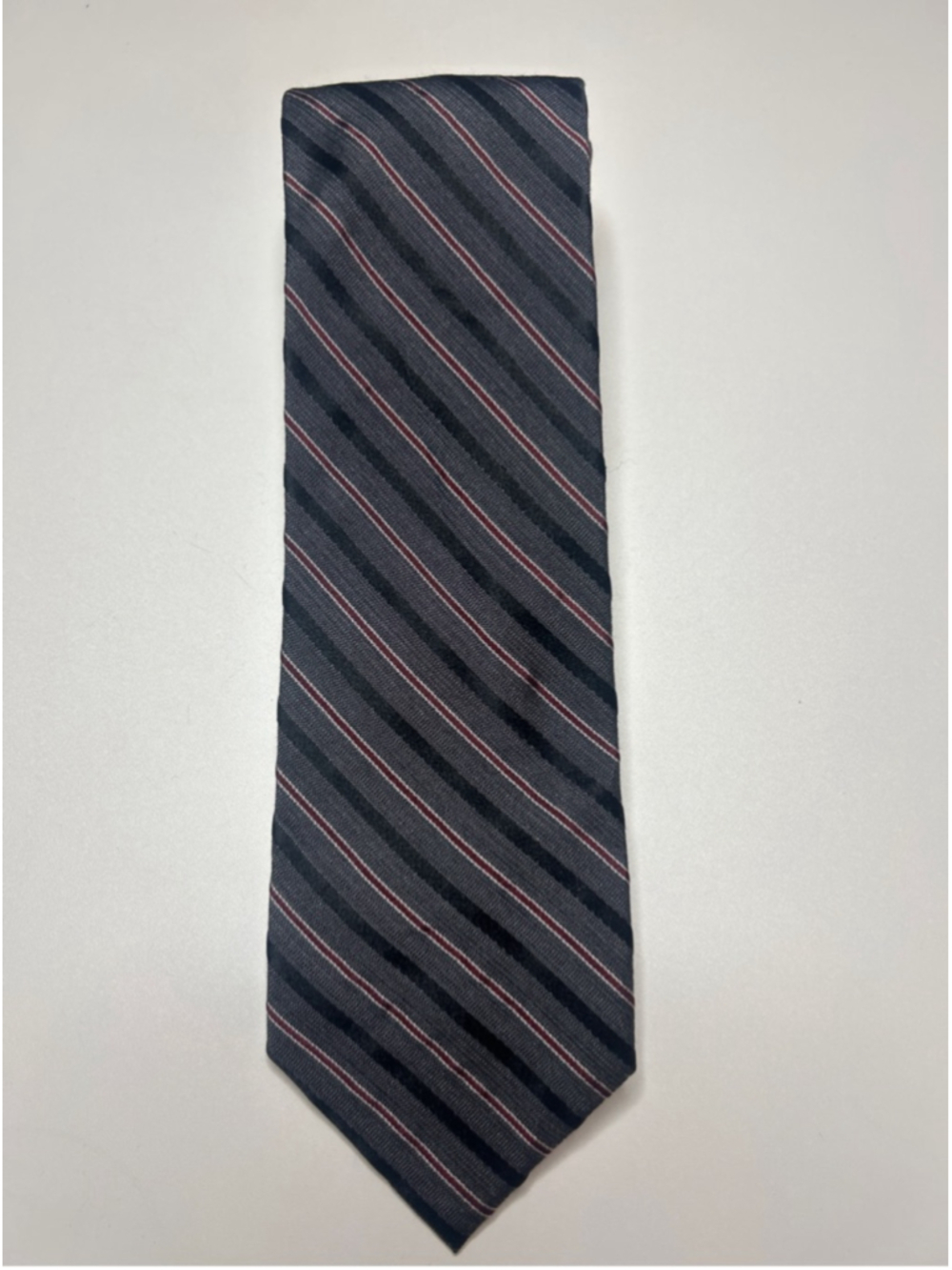 Men's Awearness Kenneth Cole Gray Red Striped Tie One Size
